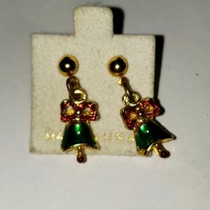 Ear rings